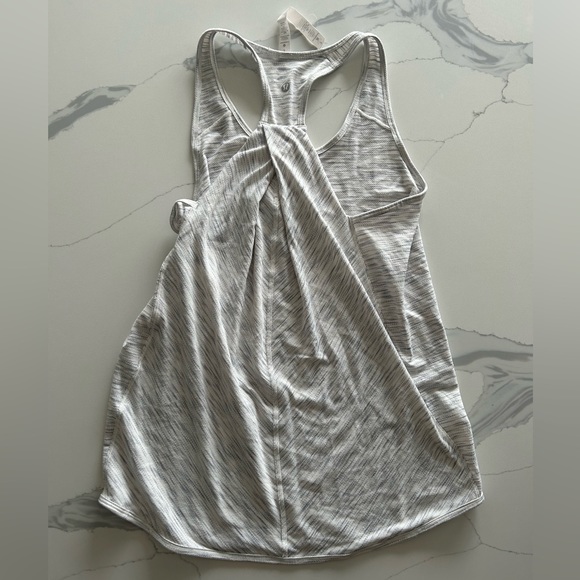 2/$40 Lululemon essential tank white ash heather gray white tank top size 4 - Picture 6 of 7